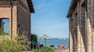 Couples treatment rooms, sauna, hot tub, steam room, Turkish bath