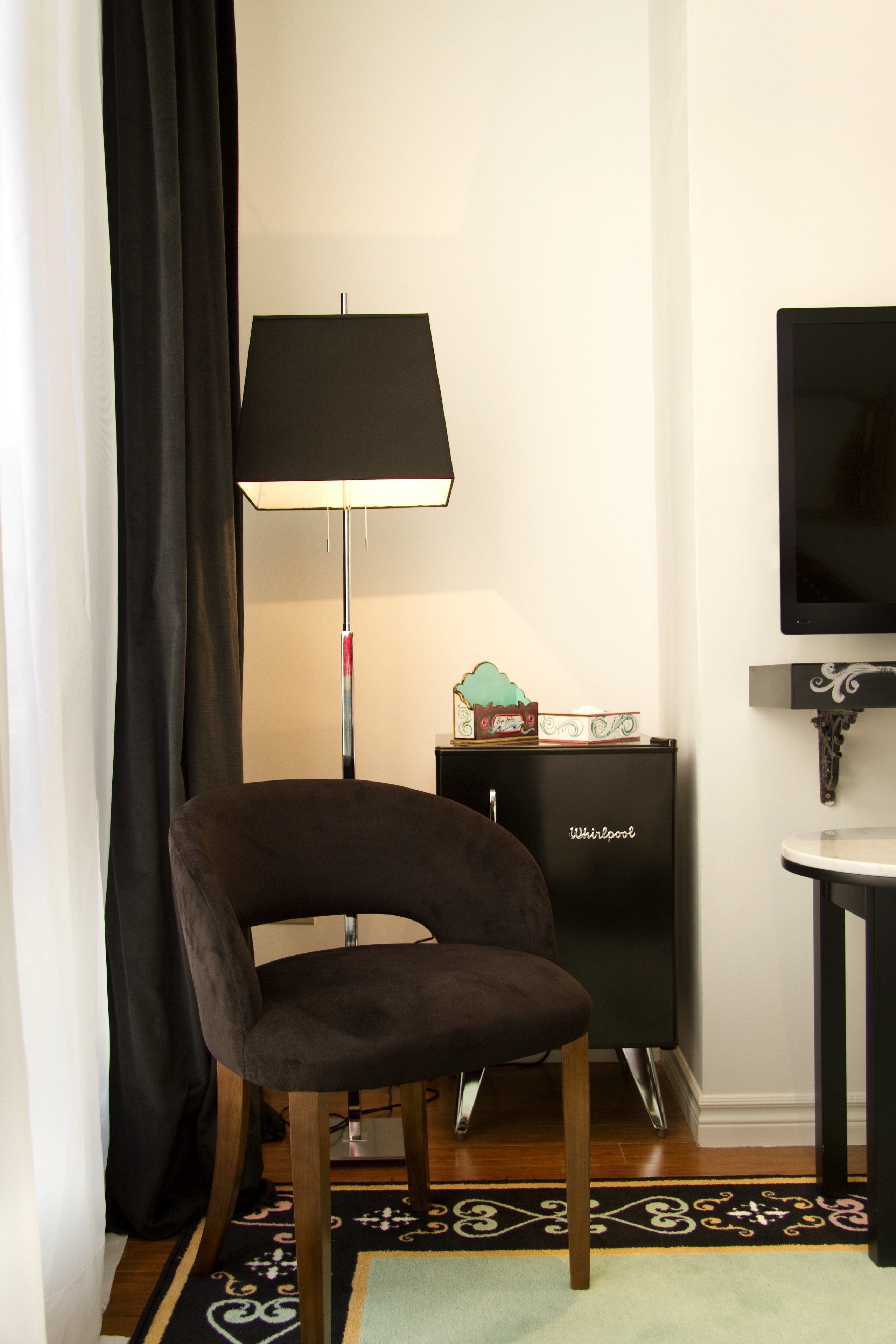 standard room, 1 queen bed, city view | 1 bedroom, premium bedding, down duvets, pillow-top beds