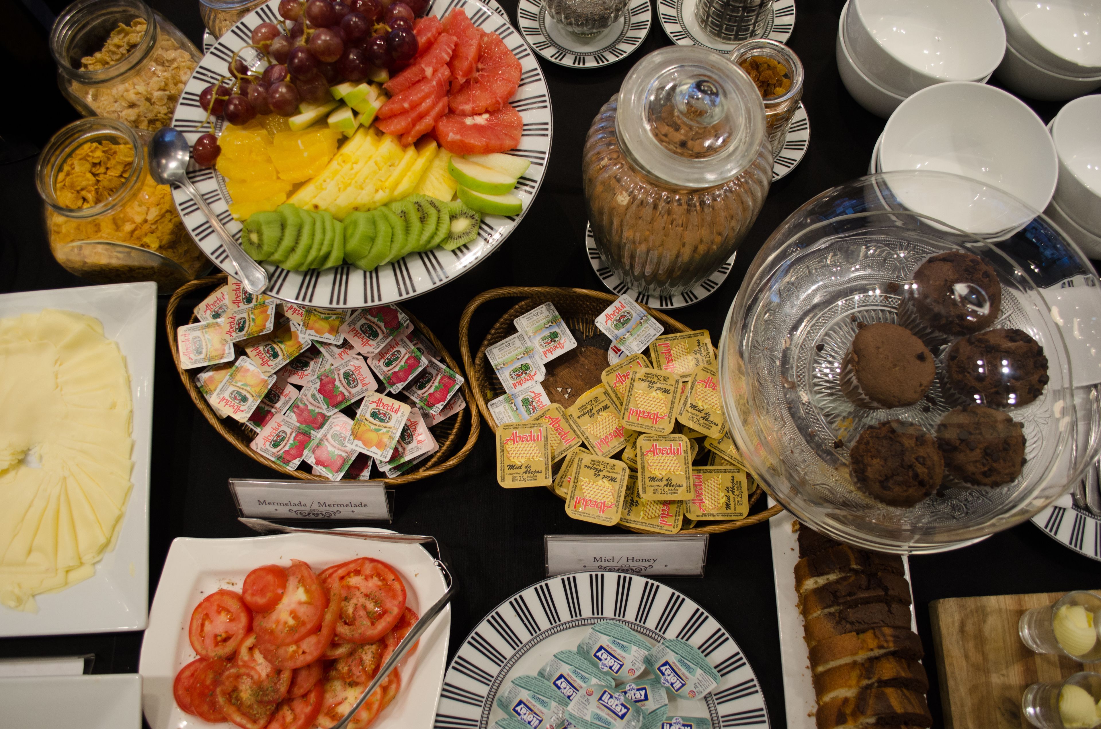 包含每日自助早餐