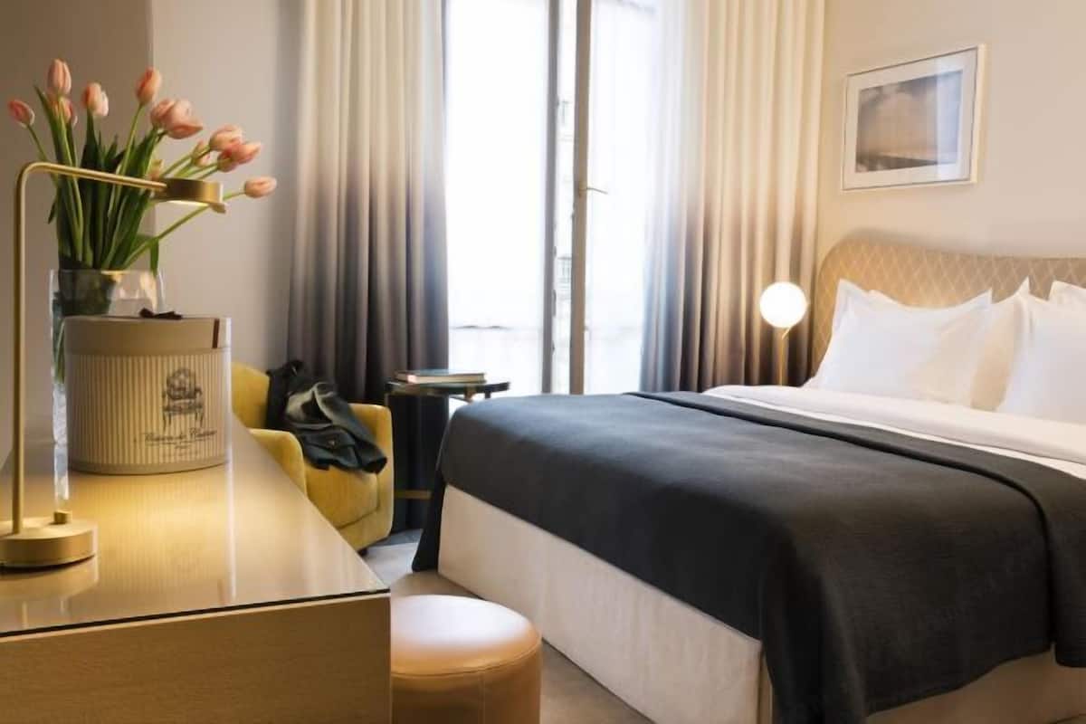 Premium bedding, pillowtop beds, in-room safe, individually furnished