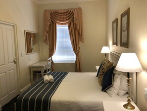Standard Twin Room, Ensuite