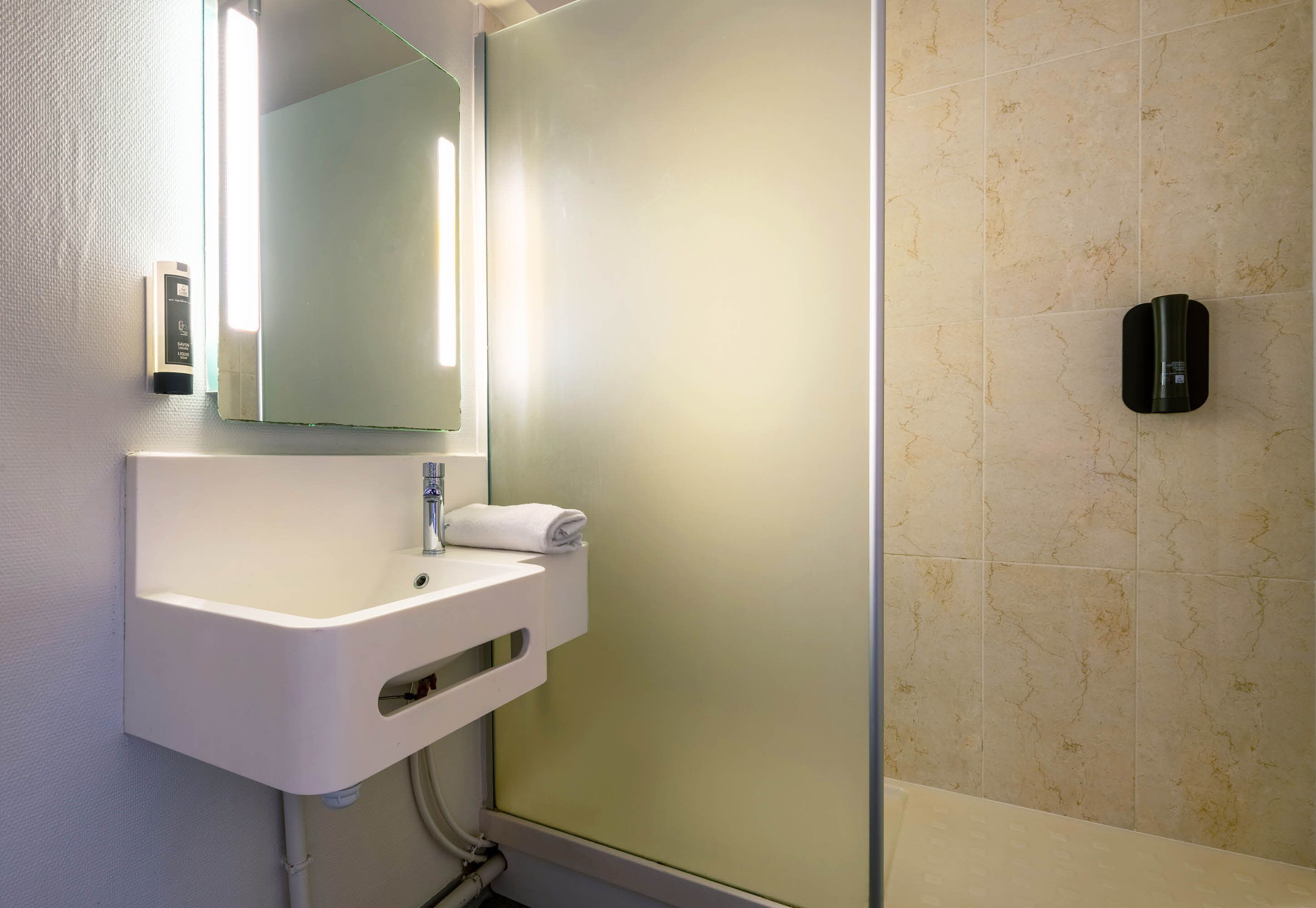 shower, towels, soap, shampoo