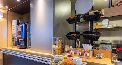 B&B HOTEL CHARTRES Le Forum (1)