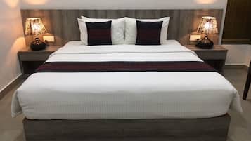 Deluxe Oda | Minibar, odada kasa, masa, ücretsiz kablosuz İnternet