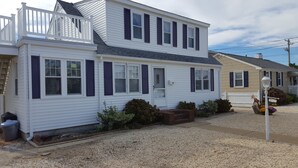 Unclassified image, 3 of 29, button - The Beach House - Only six houses from the beach (Beach Haven)