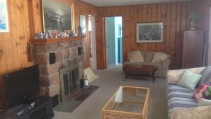 Unclassified image, 2 of 29, button - The Beach House - Only six houses from the beach (Beach Haven)