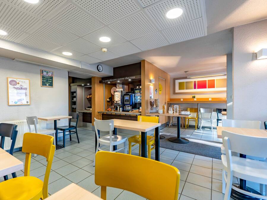 Desayuno buffet todos los días (con cargo)