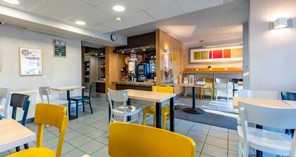 B&B HOTEL Saint-Etienne La Terrasse