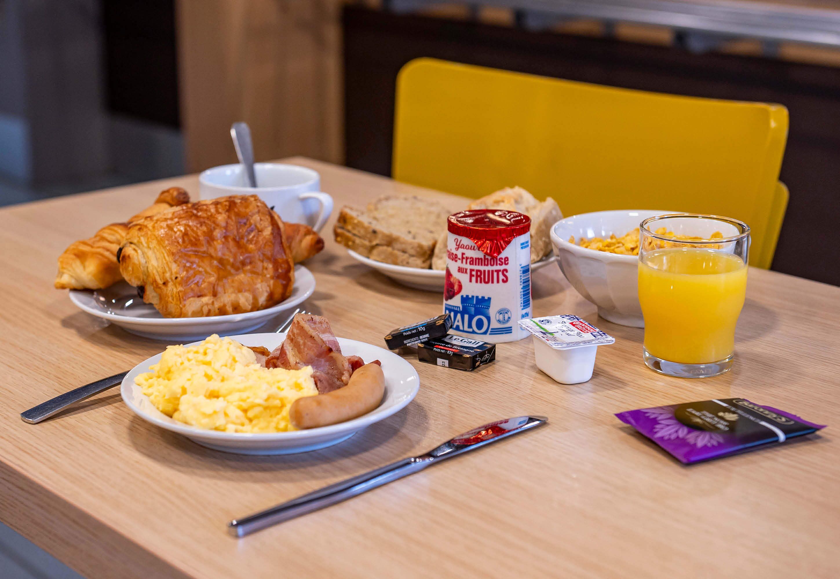 Foto - B&B HOTEL Saint-Etienne La Terrasse