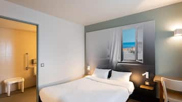 Standard Double Room, Accessible, Non Smoking | Premium bedding, desk, laptop workspace, blackout drapes