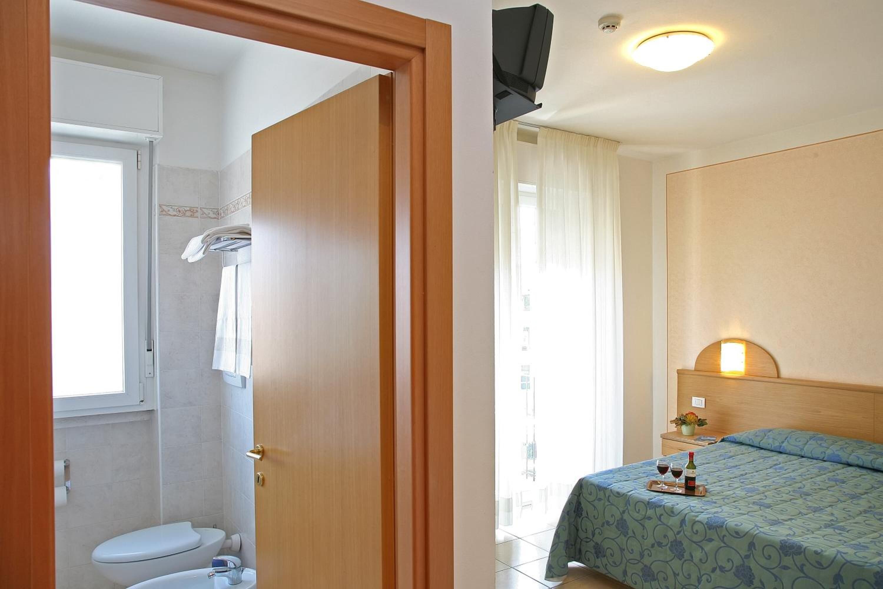 in-room safe, cots/infant beds, free wifi