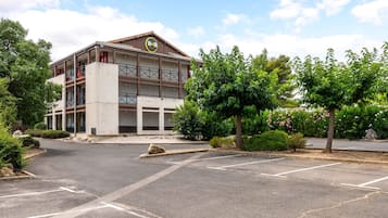 Ubetjent parkering (inkludert)