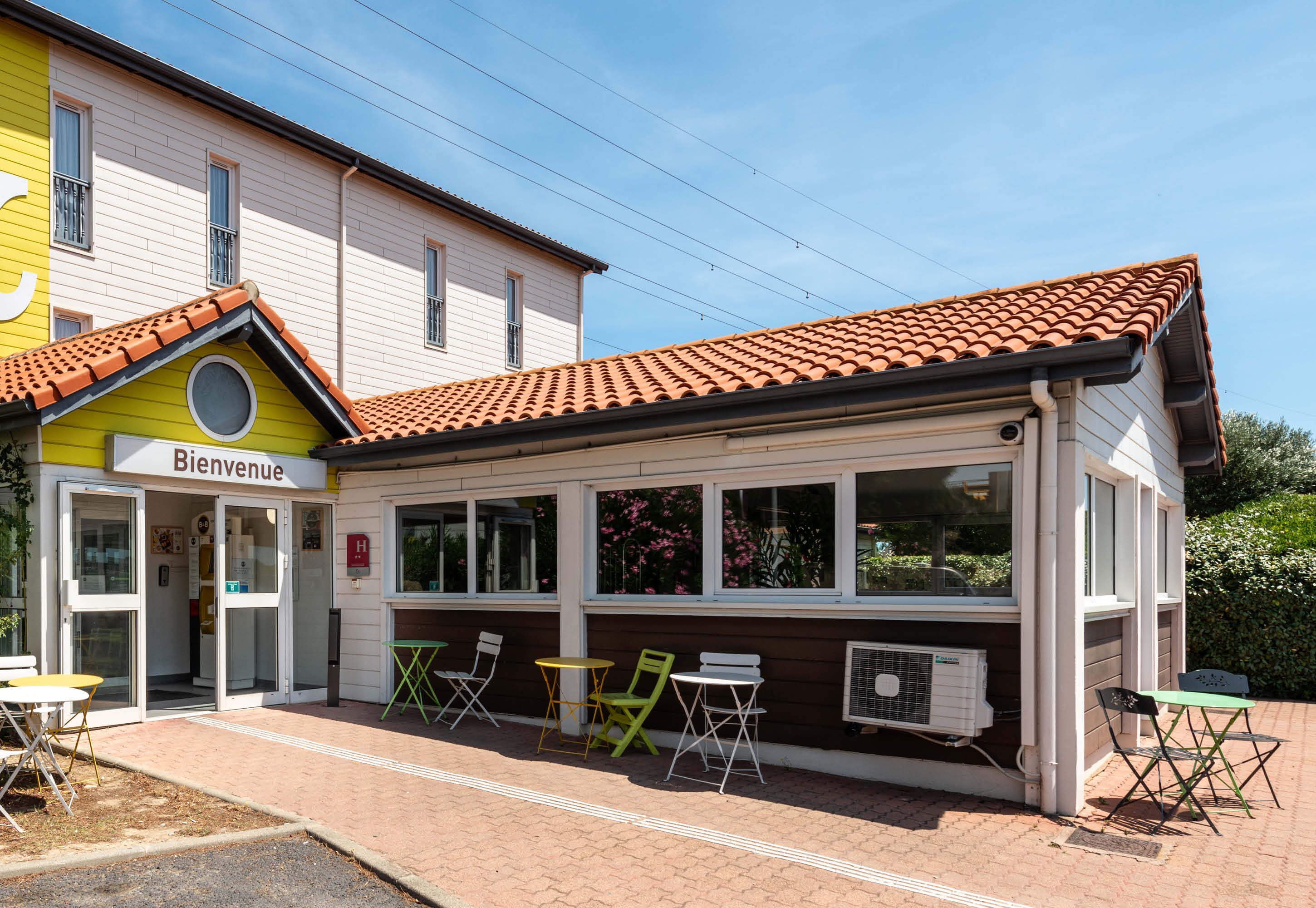 Photo - B&B HOTEL Narbonne 1