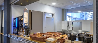 B&B HOTEL Nîmes Centre