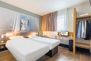 Habitación con 2 camas individuales, no fumadores | Ropa de cama de alta calidad, escritorio, sistema de insonorización