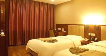 Qian Bai Du Hotel