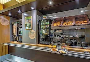 Daily buffet breakfast for a fee