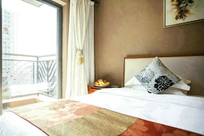 Business Single Room, 1 King Bed | Blackout drapes, free WiFi - Estay Apartments Guangzhou (Guangzhou)