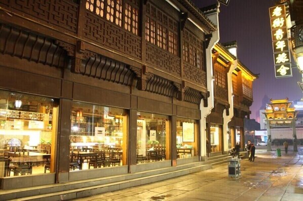 บริเวณภายนอก