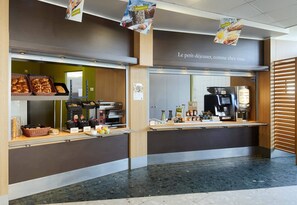 Päivittäinen buffetaamiainen maksusta