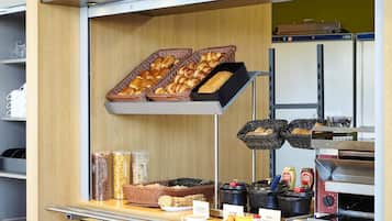 Daily buffet breakfast for a fee
