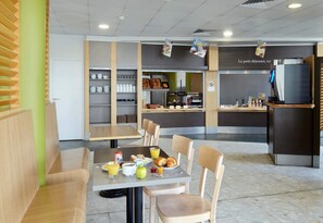 Restaurant - B&B HOTEL Paris Roissy CDG Aéroport (Roissy-en-France)