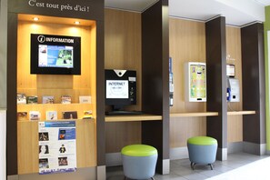 Business centre - B&B HOTEL Paris Roissy CDG Aéroport (Roissy-en-France)