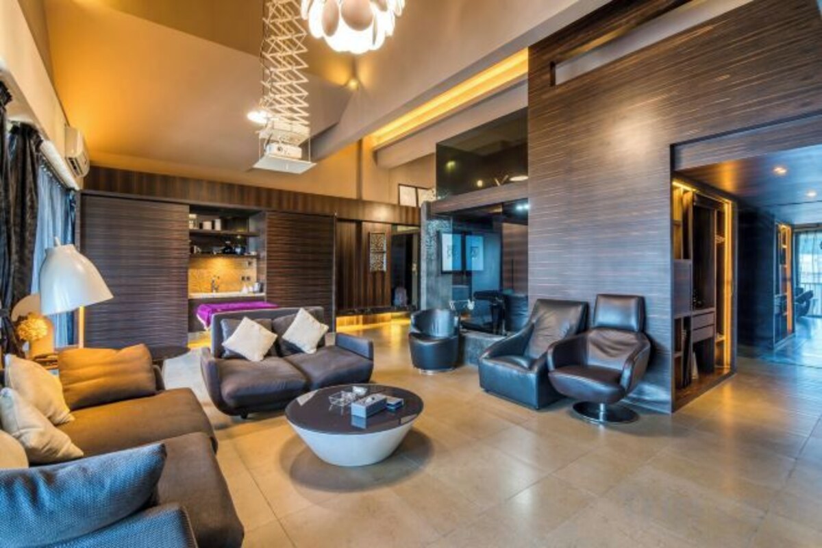 Luxury loft Suite