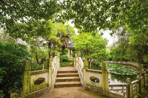 Chunlan Business Hotel