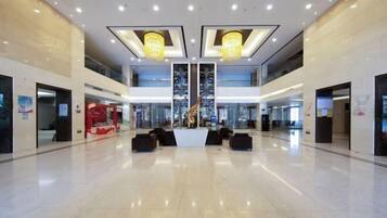 المنشأة من الداخل