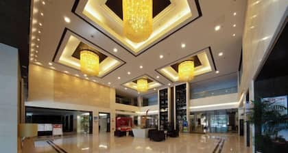 Golden Phoenix Hotel