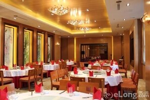 Restaurant - Qinhuangdao Peninsula Seasons Hotel And Apartment (Qinhuangdao)