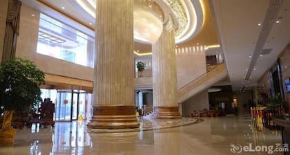 Golden International Holiday Hotel