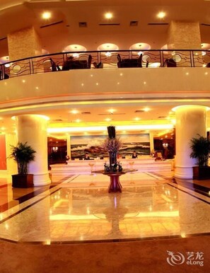 Lobby - Pacific Hotel (Jincheng)