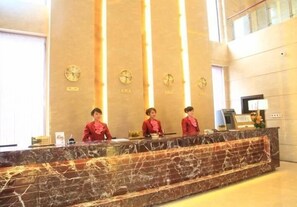 Lobby - Baihai Holiday Inn (Leshan)