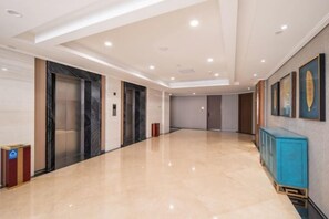 Interior - Wulan Hot Spring Hotel (Haikou)