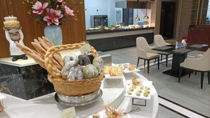 Dining - Wulan Hot Spring Hotel (Haikou)