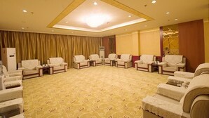 Unclassified image, 4 of 23, button - Tianwaicun Hotel (Tai'an)