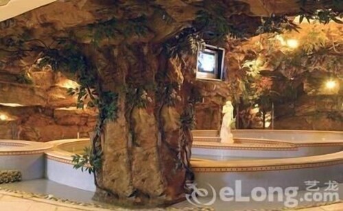 Golden Star Holiday Hotel