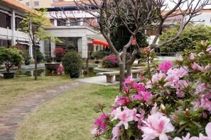 Unclassified image, 3 of 39, button - Overseas Chinese Hotel (Foshan)