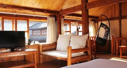 Haiyuexuan Inn
