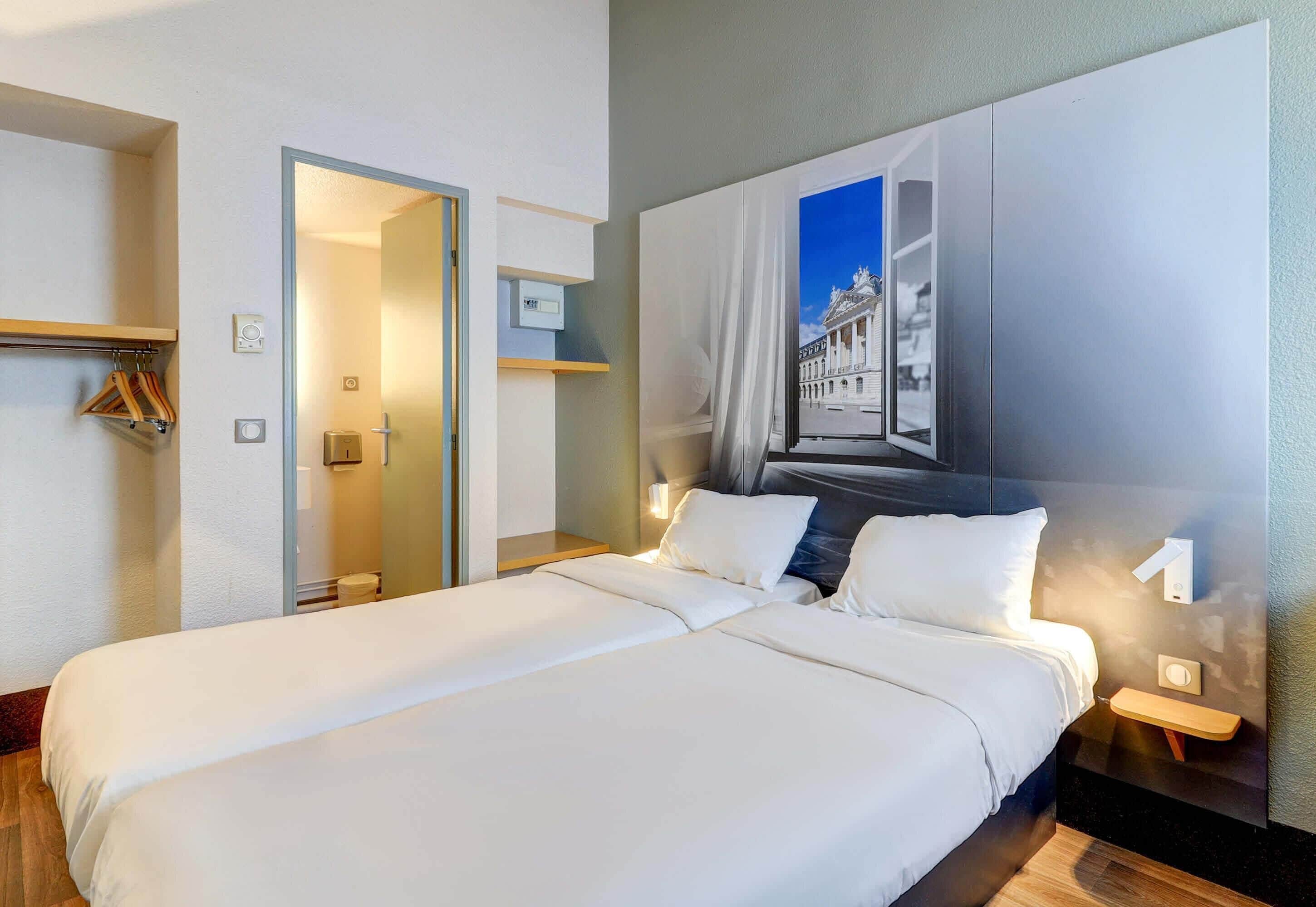 Habitación con 2 camas individuales, no fumadores | Ropa de cama de alta calidad, edredones de plumas, escritorio