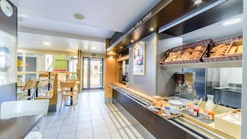Daily buffet breakfast for a fee
