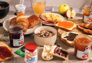 Frukostbuffé varje dag mot avgift