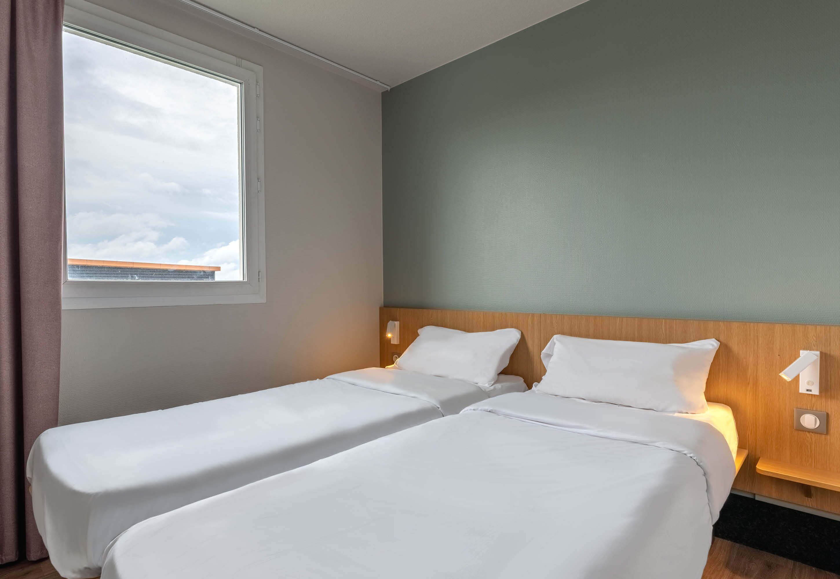 twin room, non smoking | 1 bedroom, desk, soundproofing, free wifi