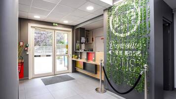 منطقة الاستقبال