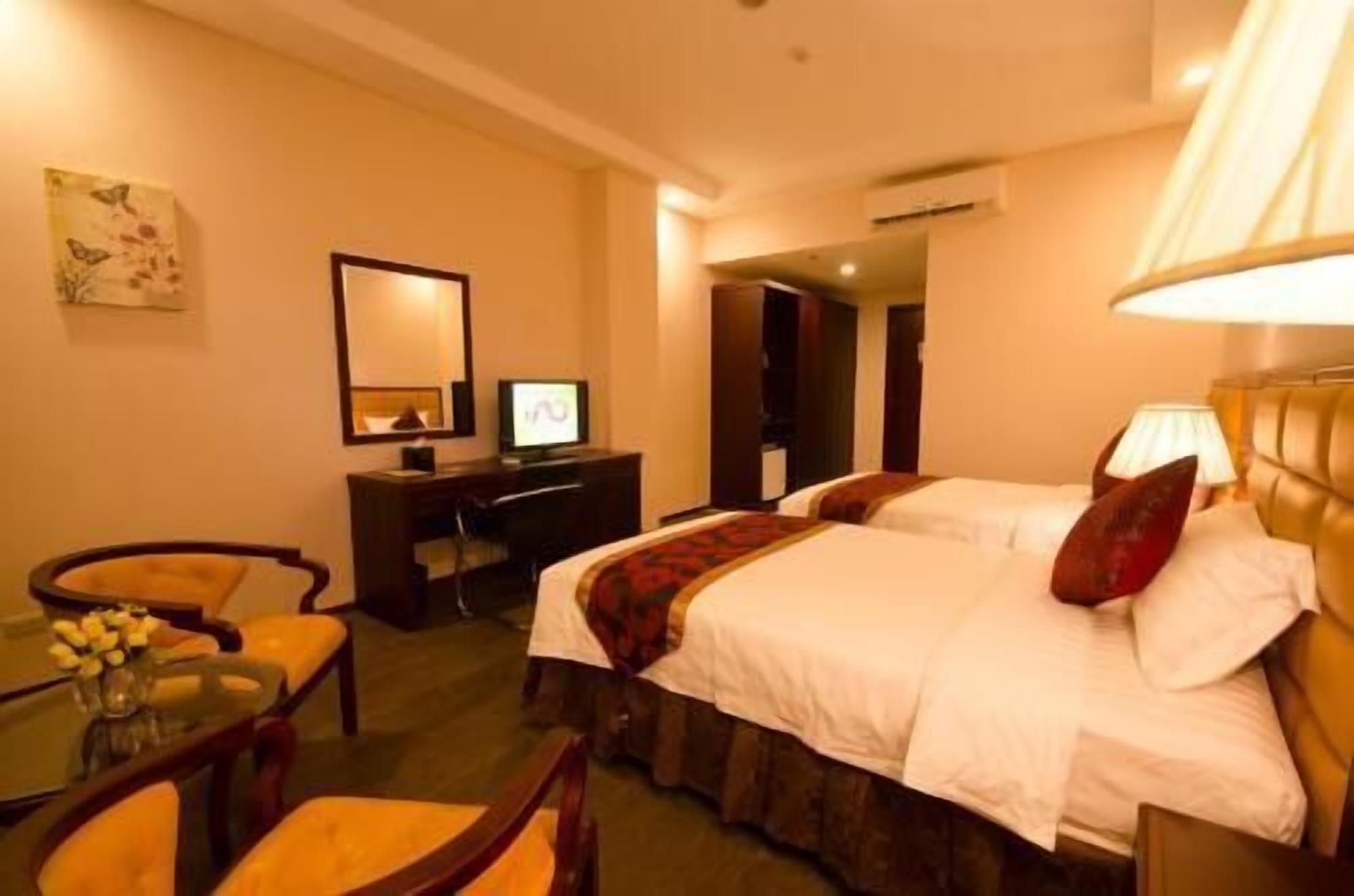 Minibar, in-room safe, desk, rollaway beds