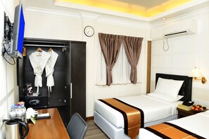 Grand United Deluxe with Pagoda View