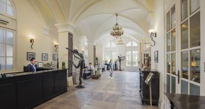 Palace Gate Hotel & Residence by EHM