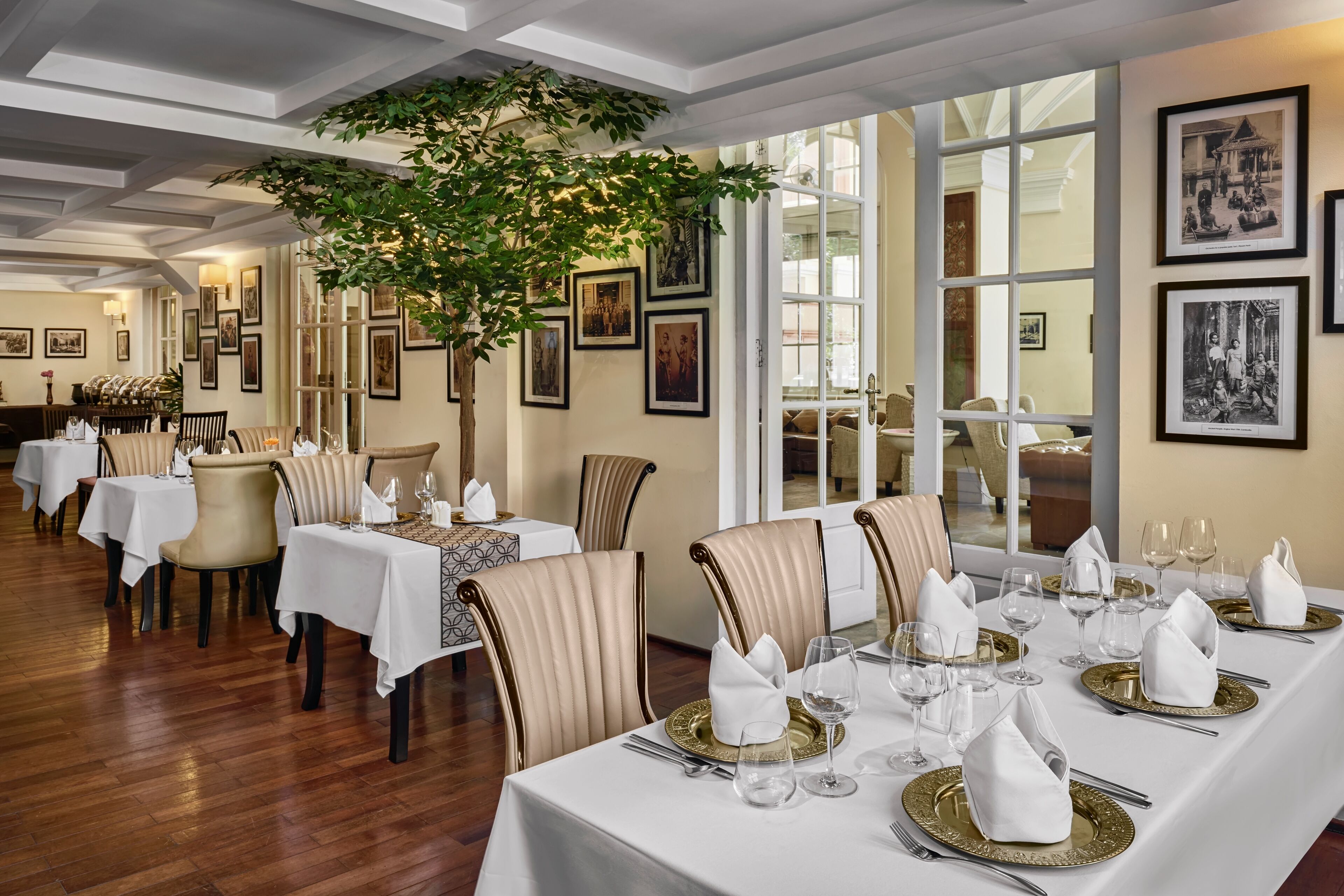 Café da manhã com buffet todos os dias (USD 12 por pessoa) 